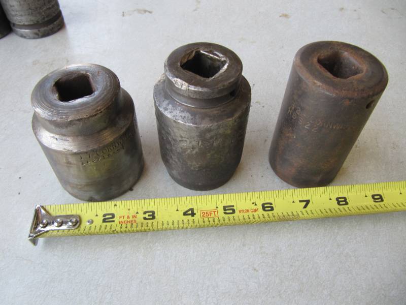lot 145 image: LOT OF CORNWELL & AND MAC 34 DRIVE SOCKETS -  1 316, 1 12  12PT CW  6PT 1 12 MAC (SHOP TOOLS)