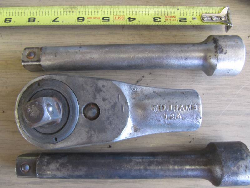 lot 150 image: LOT OF 2 WILLIAMS  34 DRIVE EXTENSIONS  34 IN RATCHET HEAD FOR BIG JOBS (SHOP TOOLS)