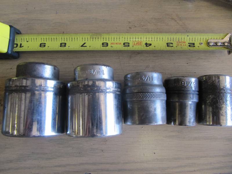 lot 151 image: LOT OF 5 WILLIAMS 34 DRIVE SOCKETS 2 14, 1 1116 , 1 14 , 1 ,  1316 (SHOP TOOLS)