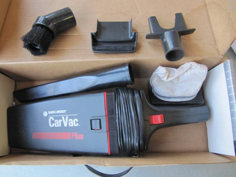 lot 164 image: NEW BLACK & DECKER CAR VAC UNUSED