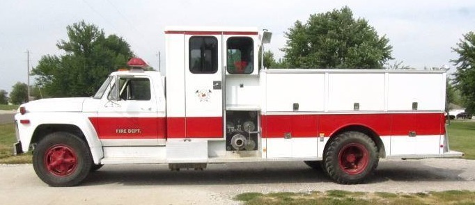 lot 127 image: 1979 Ford F-800 (FIRE TRUCK) LOW MILES