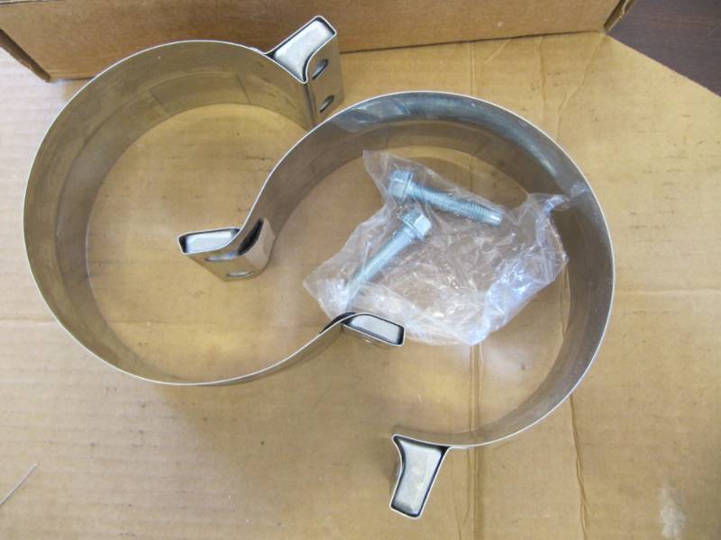 lot 193 image: Lot of 10 New Walker  5 HD Exhaust Band Clamps- For Trucks and Heavy Equipment