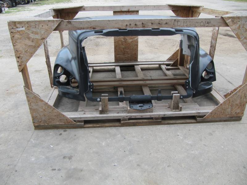 lot 130 image: 2012 -2018 FREIGHTLINER CASCADIA HOOD