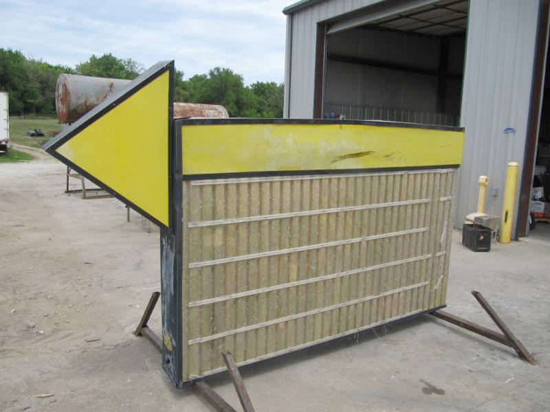 lot 202 image: ILLUMINATED  PORTABLE SIGN WITH LETTERS-
