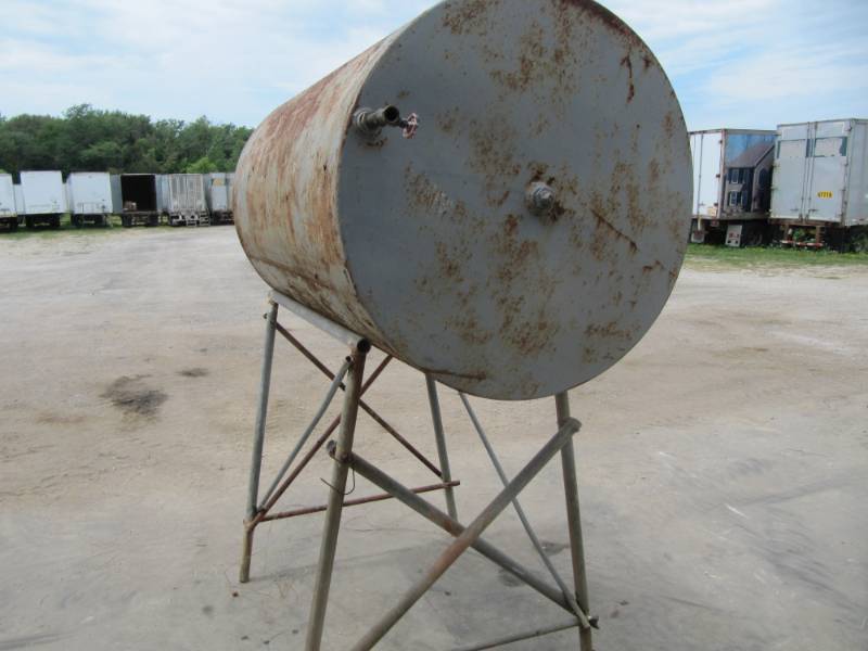 lot 200 image: APPROX 250 GALLON FUEL TANK ON 4 FOOT STAND