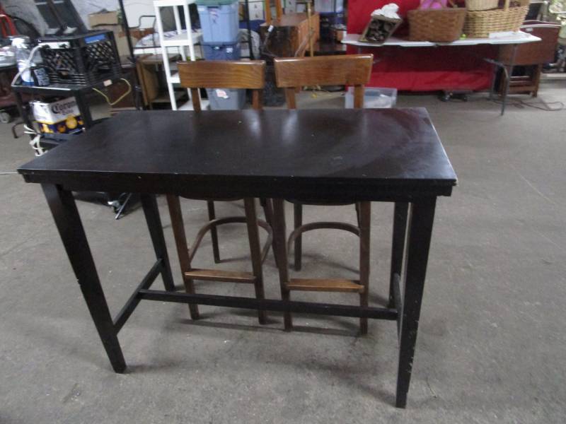 Coffee Nook Table And Barstools 190 The Subsurface Auction By Coffee Nook Table And Barstools 190 The Subsurface Auction By Fleet Equip Bid