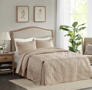 lot 6268 image: Queen 3pc Vancouver Fitter Bedspread Set Khaki Madison Park, Microfiber, Quilted Design, Includes Shams
