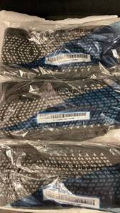 lot 1061 image: Non-Slip Grey Terry Cloth Hospital Slippers, XXXXL (bariatric).