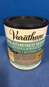 lot 1076 image: Varathane Weathered Wood Accelerator - 1 Quart
