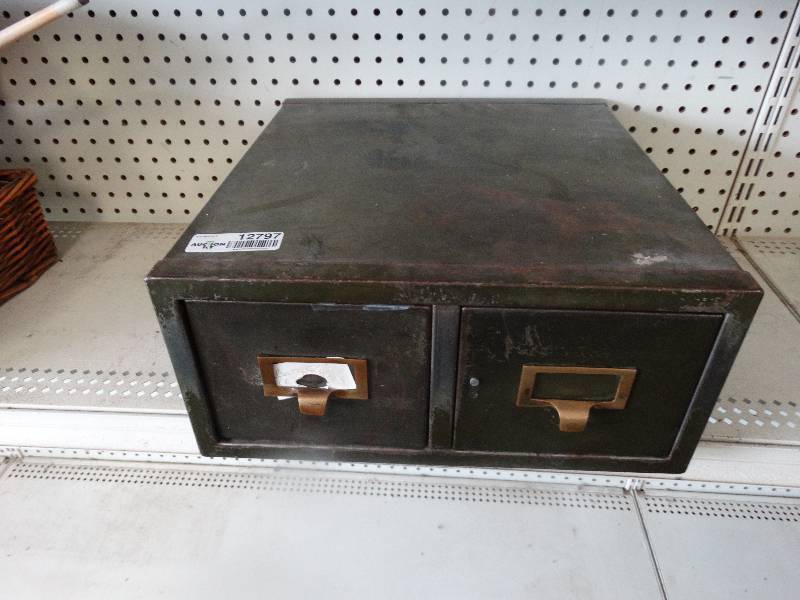 lot 12797 image: Metal cabinet