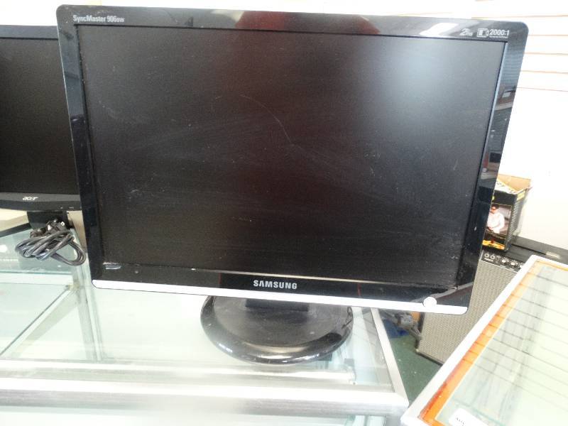 lot 12812 image: Samsung monitor