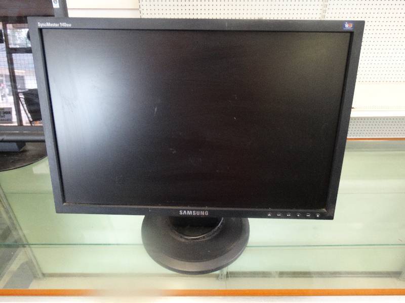 lot 12815 image: Samsung monitor