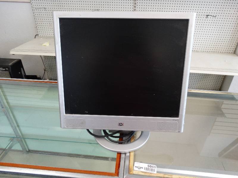 lot 12818 image: HP monitor