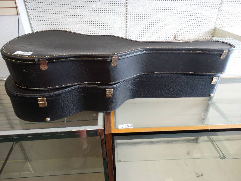 lot 12822 image: 2 guitar cases