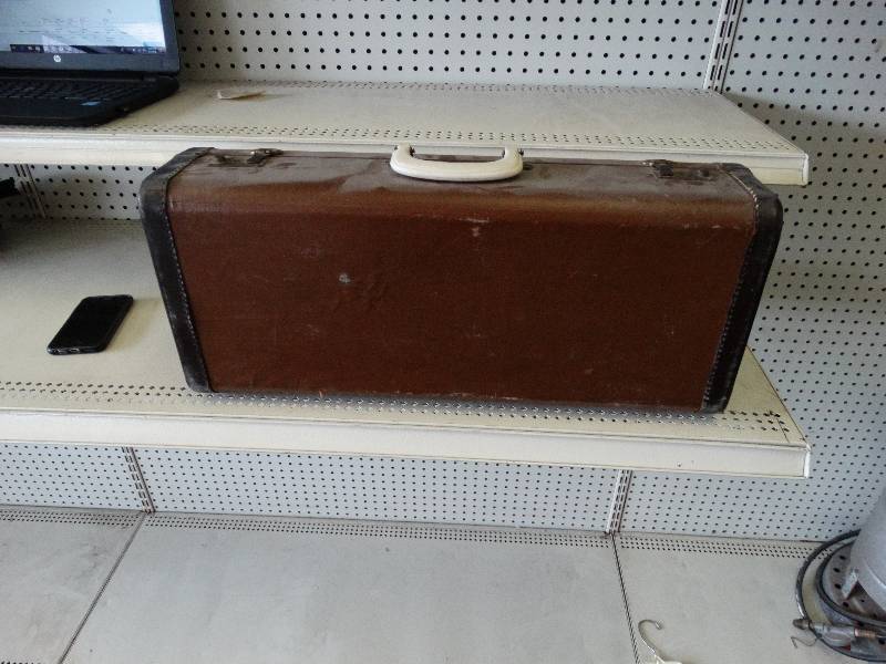 lot 12829 image: Locked case no key unkown content