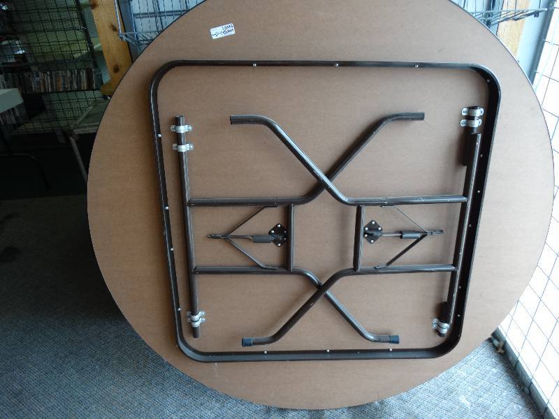 lot 12849 image: 5 foot round table
