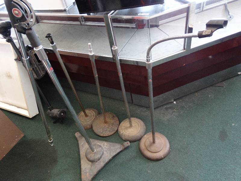 lot 12860 image: Lot of microphone stands