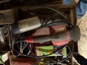lot 1343 image: SKIL SANDER(UNTESTED) SANDER BELTS..................R3
