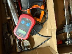 lot 1350 image: SCAN TOOL & MULTI METER, TORQUE WRENCH, 4 WAY...............R3