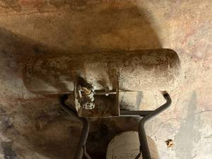 lot 1351 image: SMALL PROPANE TANK..............R3