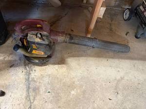 lot 1217 image: POLAN PRO LEAF BLOWER------GWW