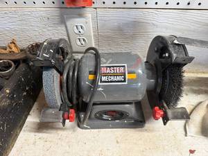 lot 1230 image: MASTER MECHANIC 6 BENCH GRINDER, EXTRA WHEELS-------GWW