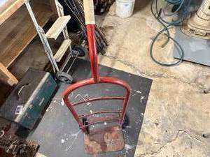 lot 1237 image: CRAFTSMAN DOLLY CART----------GWW