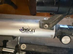 lot 1247 image: TELESCOPE EXPLORER JASON 400W TRIPOD STANDTASCO #2E2 ELEC. POWERED 40X40 200M ZOOM.......................SW
