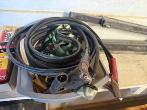 lot 1248 image: PAN OF MISC JUMPER CABLES & RATCHET STRAPS....................SW