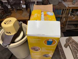 lot 1268 image: 2 RIVAL ICE CREAM FREEZERS, 6 QT. -----------R1