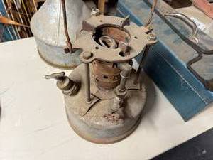 lot 1273 image: OLD CLAYTON LAMBERTMFG. CO. KEROSENE HEATER GLASS GALLON JUG----R1