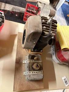 lot 1278 image: KICK START BRIGGSSTRATTON MOTOR-------R2