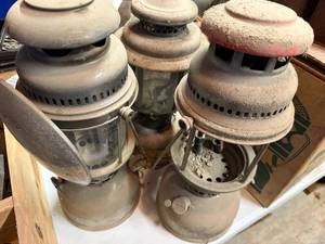 lot 1290 image: 3 LANTERNS, PETROMAX, OPTIMUS, COLEMAN US MILITARY LANTERN--------R2
