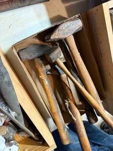 lot 1295 image: 5- 1# SHOP HAMMERS.....................R2