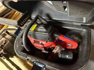 lot 1319 image: PS33 HOMELITE CHAINSAW