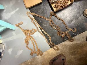 lot 1323 image: 2 LIGHT DUTY CHAINS...............R3