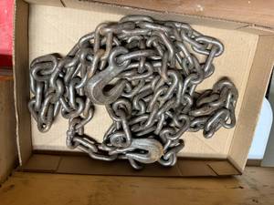 lot 1326 image: LOG CHAIN WHOOKS......................R3