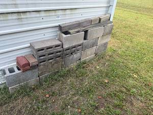 lot 1065 image: CONCRETE BLOCKS
