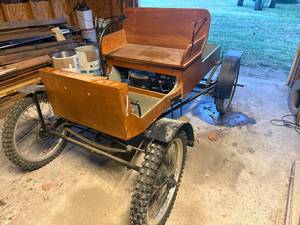 lot 1067 image: HORSELESS CARRIAGE