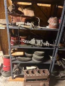lot 1076 image: METAL SHELVES WMISC PARTS