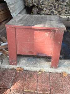 lot 1096 image: RUSTIC WOODEN BENCH