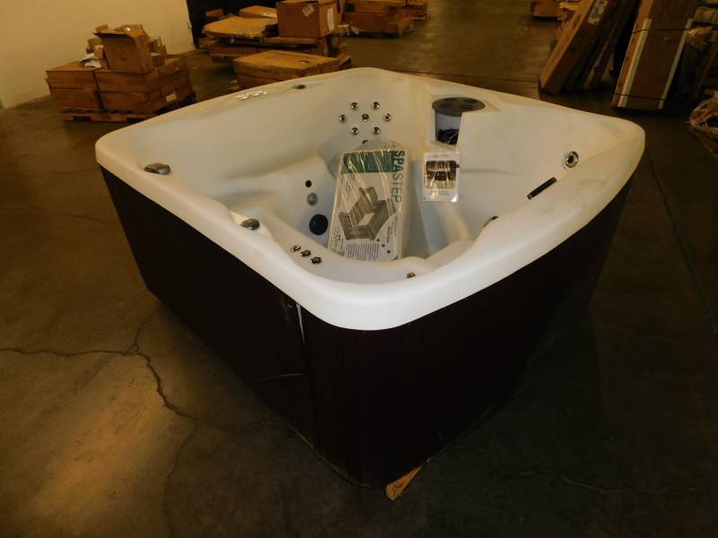 lot 2248 image: Aquaterra Aryana 5 Person Spa With Step