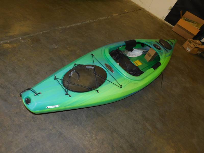 Equinox 10.4 - Equinox Kayak Appears New | Undelivered Freight 