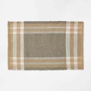 lot 4958 image: Threshold Designed with Studio McGee 2.1Ft x 3.2Ft Plaid IndoorOutdoor Scatter Accent Rug, Green. - Retail $20