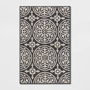 lot 4987 image: Threshold 2.6Ft x 3.10Ft Washable Medallion Tufted And Hooked Accent Rug Gray - Skid-Resistant, Indoor, Low Pile. - Retail $30