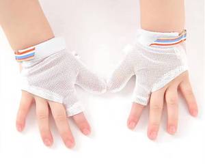 lot 20035 image: Thumb Sucking Stop for Kids Baby Thumb Sucking Guard Gloves Finger Sucking Stop Guard Anti Thumb Sucking Gloves(L) - Retail $16