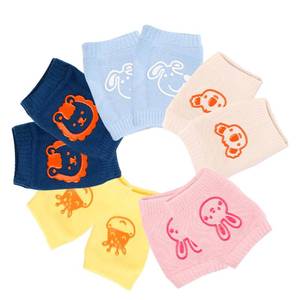 lot 18010 image: Little World Baby Knee Pads for Crawling - 5 Pack Anti Slip Unisex Baby Knee Protectors - Toddler Knee Pads (Animal Style) - Retail $10