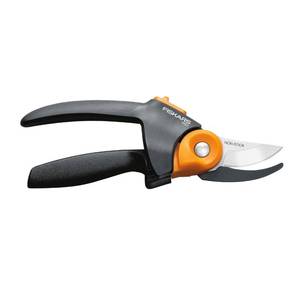 lot 18020 image: Fiskars Pruning Shears, Bypass Pruner that Cuts Through Stems up to 34-Inch, PowerGear Technology For More Power on Every Cut - Retail $27