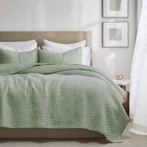 lot 11647 image: palassio Sage Green 100% Cotton Quilt King Size Bedding Sets with 2 Pillow Shams, Lightweight Textured Farmhouse Country Bedspread Soft Shabby Chic Patterned Coverlet for All Season, 3 Pieces - Retail $72