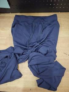 lot 2262 image: Blue polyester yoga pants size M  - Retail $45